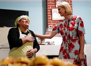 18109930-7431653-Bonding_The_pastry_chef_seemed_delighted_to_meet_with_Ivanka_who-a-56_1567699719224.jpg