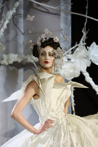 1812251434_ChristianDior2007HauteCouture193.thumb.jpg.c5a5a57ce4f2b65e186598f25fa50bbd.jpg