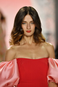 1821925283_BadgleyMischkaRunwaySeptember2019NewZ-GocWnhN9Qx.thumb.jpg.d770a98f583e7fb5e49f4eb27699b4f2.jpg