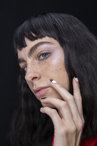 1826598951_ILovePrettySpring2020BackstagebshuENGW90gx.thumb.jpg.1808800c1e304883c914bad294641caa.jpg