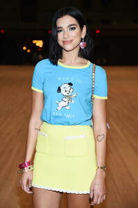 Dua+Lipa+Marc+Jacobs+Spring+2020+Runway+Show+C2xhbH8aWZ3x.jpg