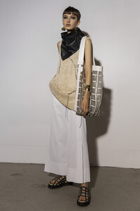 1848574873_3.1PhillipLimSpring2020Backstageg-mKC1ZRopCx.thumb.jpg.2ea323c0c6d5f05df0dcc371298db87d.jpg