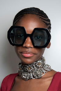 1851592189_GucciSpring2020BackstagetmxOJDLu5Ejx.thumb.jpg.2ca0fb926841f33b0b94ce2f576674cd.jpg