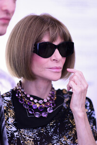 Anna+Wintour+Karl+Lagerfeld+Exhibition+Tribute+0O3PY0-qkXix.jpg