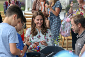 Kate+Middleton+Duchess+Cambridge+Attends+Back+kGOv1FB6xVZx.jpg