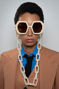 18931143_GucciSpring2020BackstageaAPwd6iKzTMx.thumb.jpg.b062fa433fbbd5628e9bffada6019407.jpg