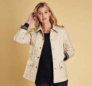 Hannah Cooper - barbour_129.jpg