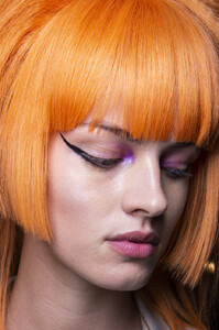 1923192731_JeremyScottSpring2020BackstagewUt39_Fshd8x.thumb.jpg.30cbb1c5187ebec92a95019d23d99110.jpg