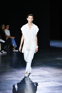 1926477167_RagBoneRunwaySeptember2019NewYorkFashionbfEmS42GIVDx.thumb.jpg.111579232a28067076ecff29d3407913.jpg