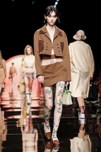 Sofia steinberg Fendi 2020 RTW MFW 1.jpg