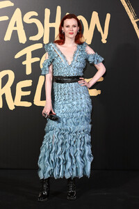 Karen+Elson+Red+Carpet+Arrivals+Fashion+Relief+bhGVc_iTLVVx.jpg