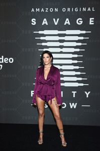 Halsey+Savage+X+Fenty+Show+Presented+Amazon+No5eWIqiEDMx.jpg