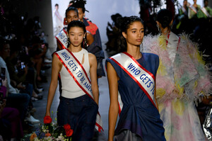 1987390207_PrabalGurungRunwaySeptember2019NewYorkR-DvfBMFzRXx(1).thumb.jpg.73dd4e18c785d9c614927abe3f44701f.jpg