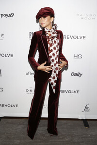 Zendaya+Coleman+Daily+Front+Row+7th+Annual+sOb3053HhO0x.jpg