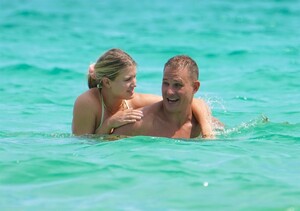        bou090919BZNimage8.jpg