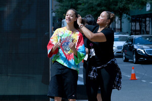 2039134992_LongchampBackstageSeptember2019NewYorkPAgl6_XVJ86x.thumb.jpg.bb4e90e7fb0c4140f73f3d73a0ab4722.jpg