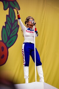        ora100919BZNimage168.jpg