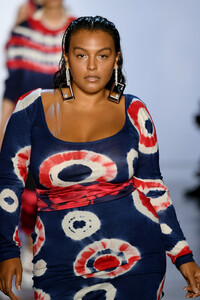 2065773380_PrabalGurungRunwaySeptember2019NewYorkAYyI9tsL9OSx.thumb.jpg.9a34030c4f64b04faefe5e2b7b9070bd.jpg