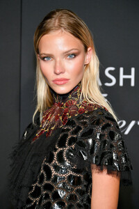 Sasha+Luss+2019+Harper+Bazaar+ICONS+Xs6fFKWfj9ex.jpg