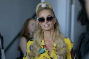 Paris+Hilton+Libertine+Front+Row+September+liQ4L24H09yx.jpg