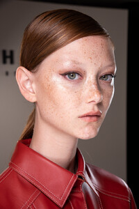 2123380462_LongchampSpring2020BackstagevPJd8Areo03x.thumb.jpg.0302db38bf86ec77b1b2da75ac463a97.jpg