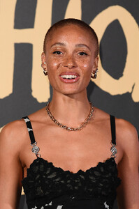 Adwoa+Aboah+Red+Carpet+Arrivals+Fashion+Relief+tg7_AfF0WWHx.jpg