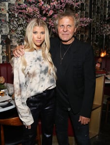 Sofia+Richie+Diesel+x+Cold+Wall+Dinner+FeDIEaf805Nx.jpg