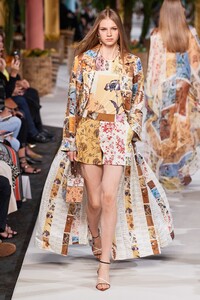 Deirdre Firinne Oscar de la Renta Spring 2020 RTW NYFW 1.jpg