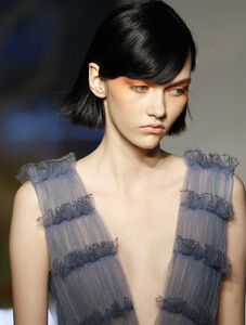 224606971_JasonWuCollectionRunwaySeptember20196_6AveFKN0wx.thumb.jpg.84de29c0649b9b84b88495159dea532f.jpg