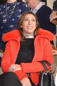 2272965_100583760.jpg