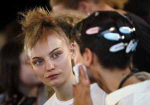 242472140_TomFordBackstageSeptember2019NewYorks6Iacfs6kWix.thumb.jpg.9c5f794d99705359890b482e460614f2.jpg