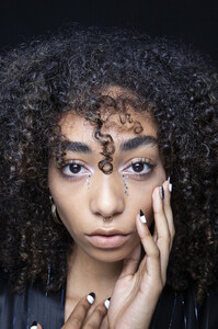 249725885_ILovePrettySpring2020Backstageh_91S2uNsXfx.thumb.jpg.b4a86ee1fa9843d549dcb8e78b672f6e.jpg