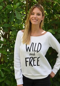 WOMEN’S-WILD-AND-FREE-FLEECE-SWEATSHIRT.jpg