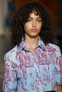 259594452_StaudRunwaySeptember2019NewYorkFashionrXyfuowUHUMx.thumb.jpg.b898b54d13ff944f757732443884396c.jpg