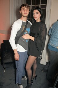       dua180919BZNimage4.jpg