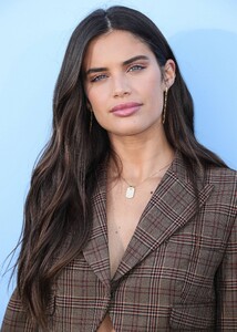        sam120919BZNimage6.jpg
