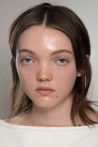 298158762_GucciSpring2020BackstageGzSe5ELXsNlx.thumb.jpg.b931902f5855eab8ca74ea7972eec42e.jpg