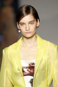 308585426_JasonWuCollectionRunwaySeptember2019XSjPtd47je8x.thumb.jpg.b35651f39527dbe1c72e60c0ecdd5aef.jpg
