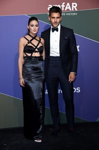 Olivia+Palermo+amfAR+Gala+Milano+2019+Red+gwaYE9x51b7x.jpg