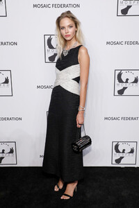 325264488_SashaLussMosaicFederationGalaAgainstJPOELl5_zQEx.thumb.jpg.8cb6c2fae3d4bb34b677bc888e30a0e0.jpg