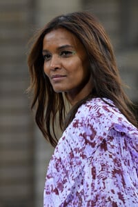 Liya+Kebede+Le+Defile+L+Oreal+Paris+Runway+-FXwuL39n5rx.jpg