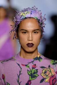 376540719_PrabalGurungRunwaySeptember2019NewYorkAmeJarpIDxRx.thumb.jpg.df54d5b9be902a784a199abe480c81f7.jpg