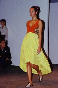 378429247_rifat-ozbek-ss-1989(7).thumb.jpg.437920f0c6974a6c636b7703d00a61cc.jpg