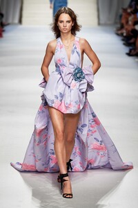 Giselle Norman Philosophy di Lorenzo Serafini Spring 2020 RTW MFW 4.jpg