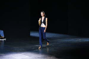395460424_RagBoneRunwaySeptember2019NewYorkFashionMd91wdmCeiex.thumb.jpg.513b55fd206265162decd6a60c548dd9.jpg