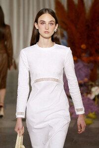 406102916_StaudRunwaySeptember2019NewYorkFashionSX5svdYTI__x.thumb.jpg.5783d18952b6ce1aad166eeb344fde71.jpg