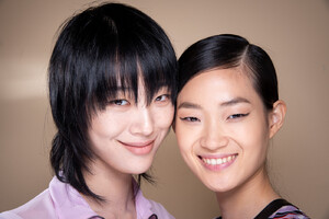408063486_LongchampSpring2020Backstage_HK67NteoUix.thumb.jpg.e27413ee2798b48ab4f802acc30fc057.jpg