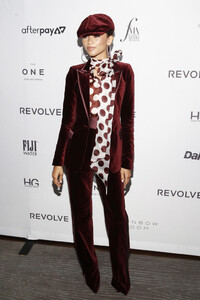 Zendaya+Coleman+Daily+Front+Row+7th+Annual+8l_L7QgY2Nlx.jpg