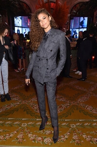 Zendaya+Coleman+Harper+BAZAAR+Celebrates+ICONS+ehNkiiU4hY3x.jpg