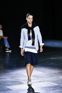 474152733_RagBoneRunwaySeptember2019NewYorkFashionvUASVQhriHkx.thumb.jpg.3777f80c6fa87f2cd4359722b4f562d5.jpg
